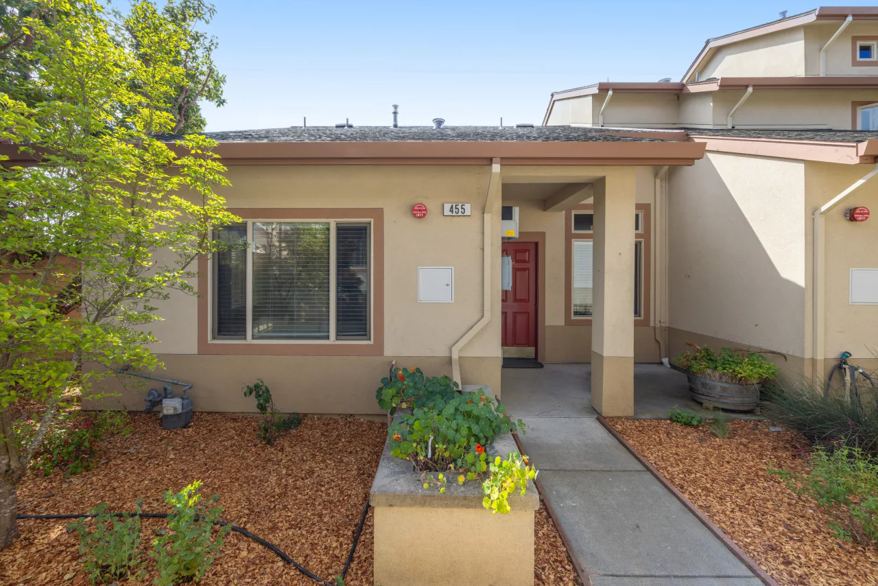 455 Sequoia Lane